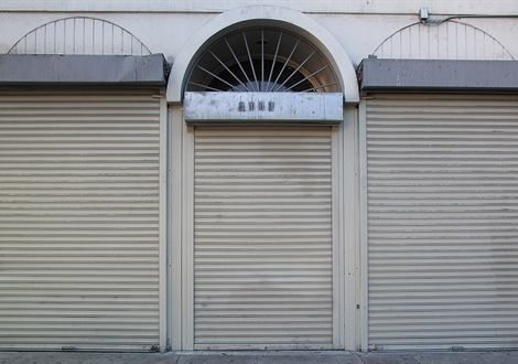 Persianas metálicas para locales en El Guinardó